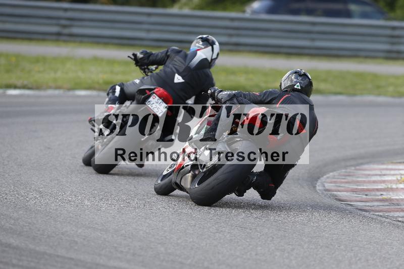 /15 13.05.2025 Max Racing ADR/Gruppe gruen/backside
